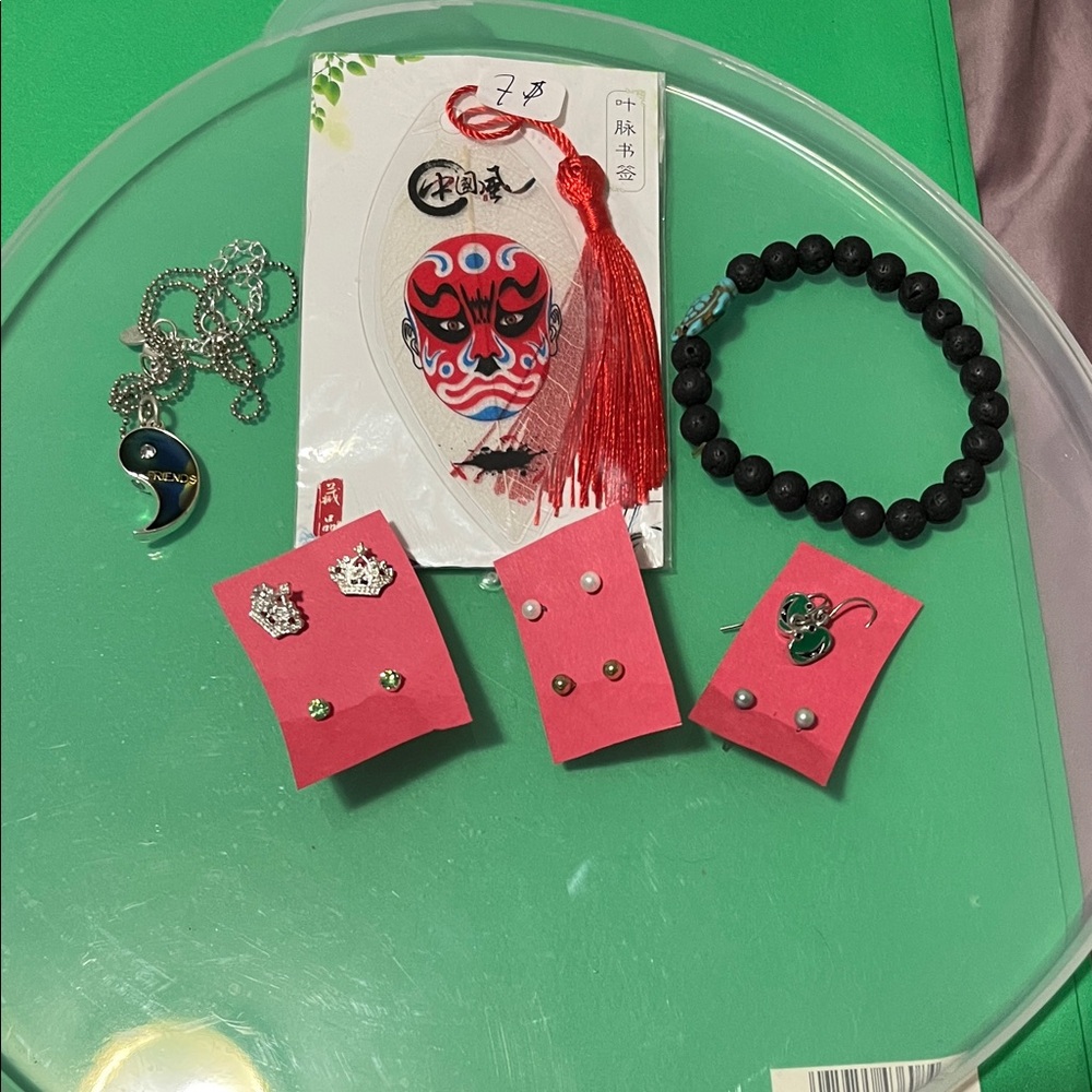 FRIENDS Silver and Green Earring Collection